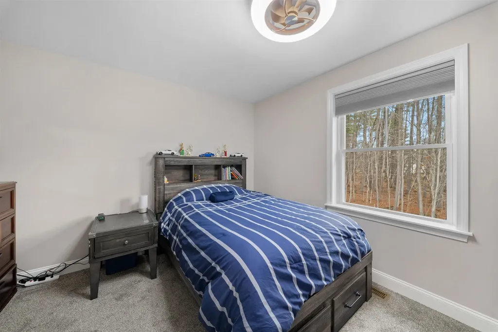 4 Lorelai Way Nashua NH 03062