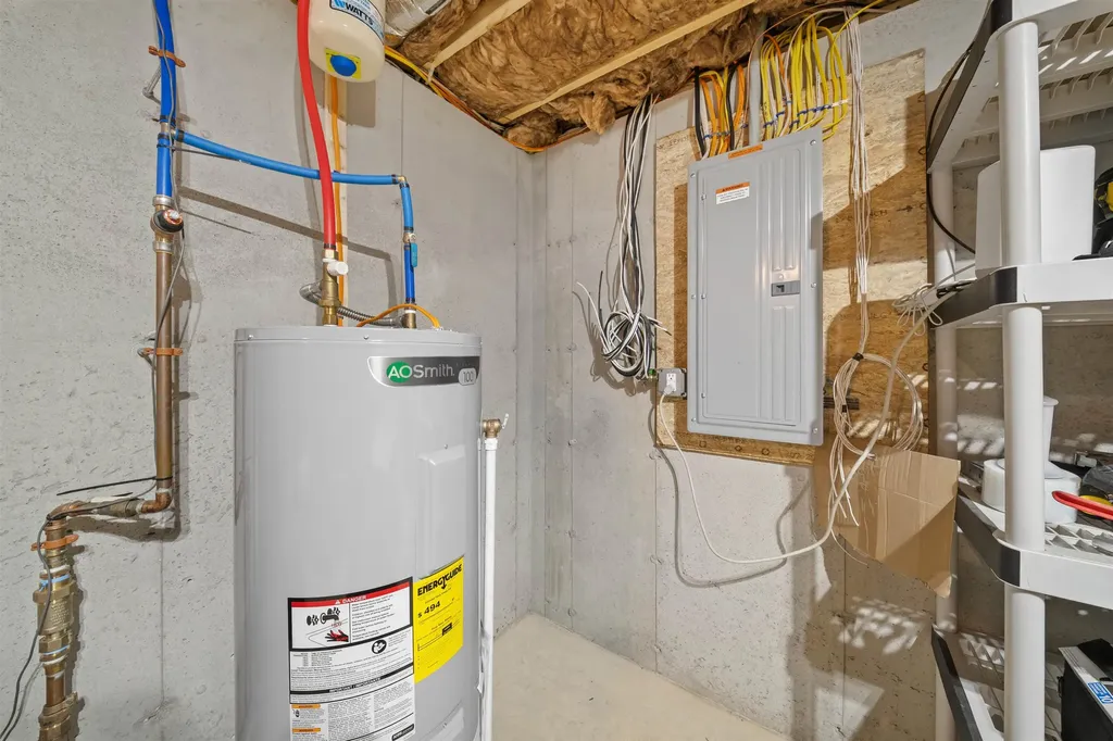 4 Lorelai Way Nashua NH 03062