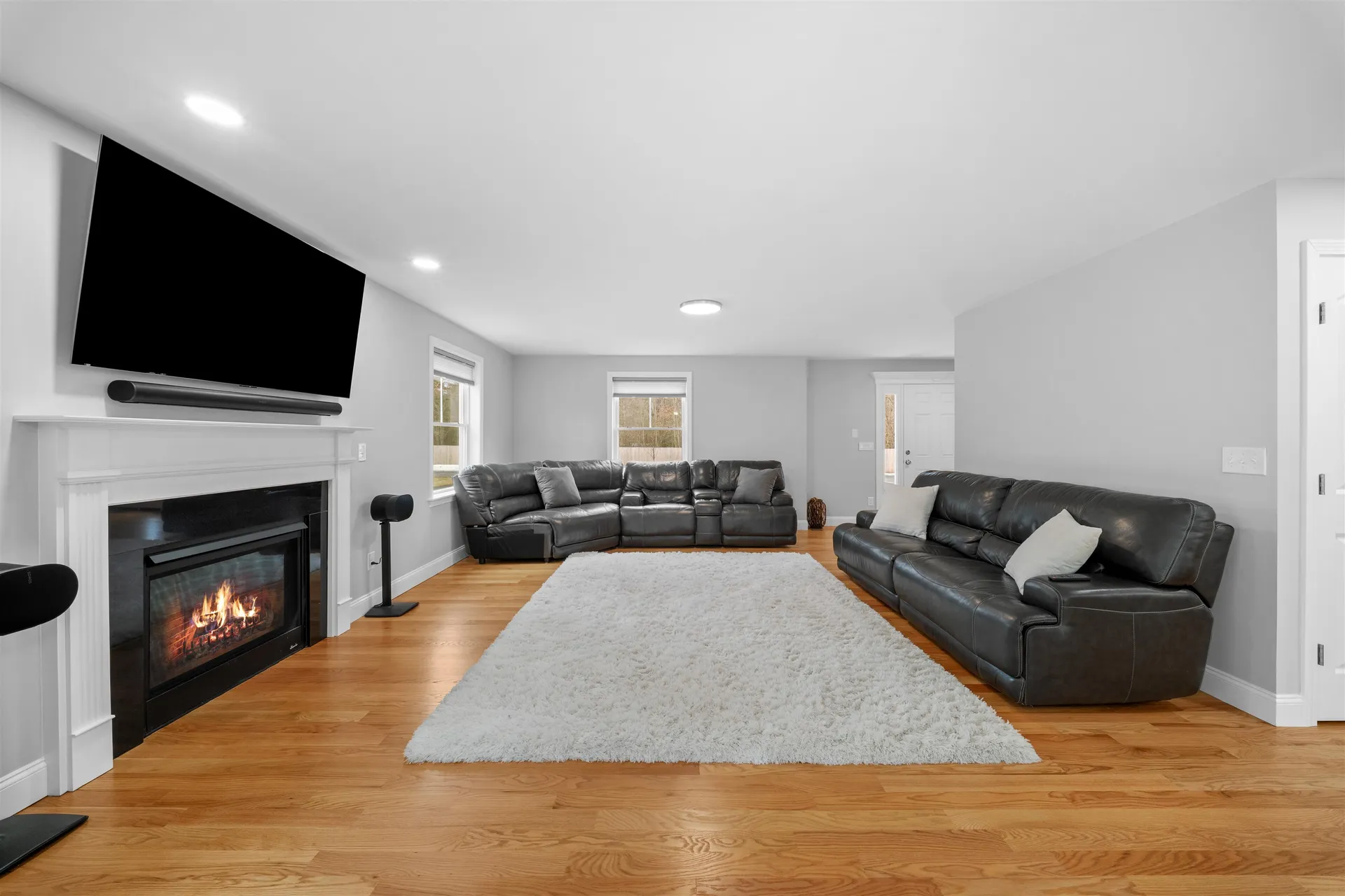 4 Lorelai Way Nashua NH 03062