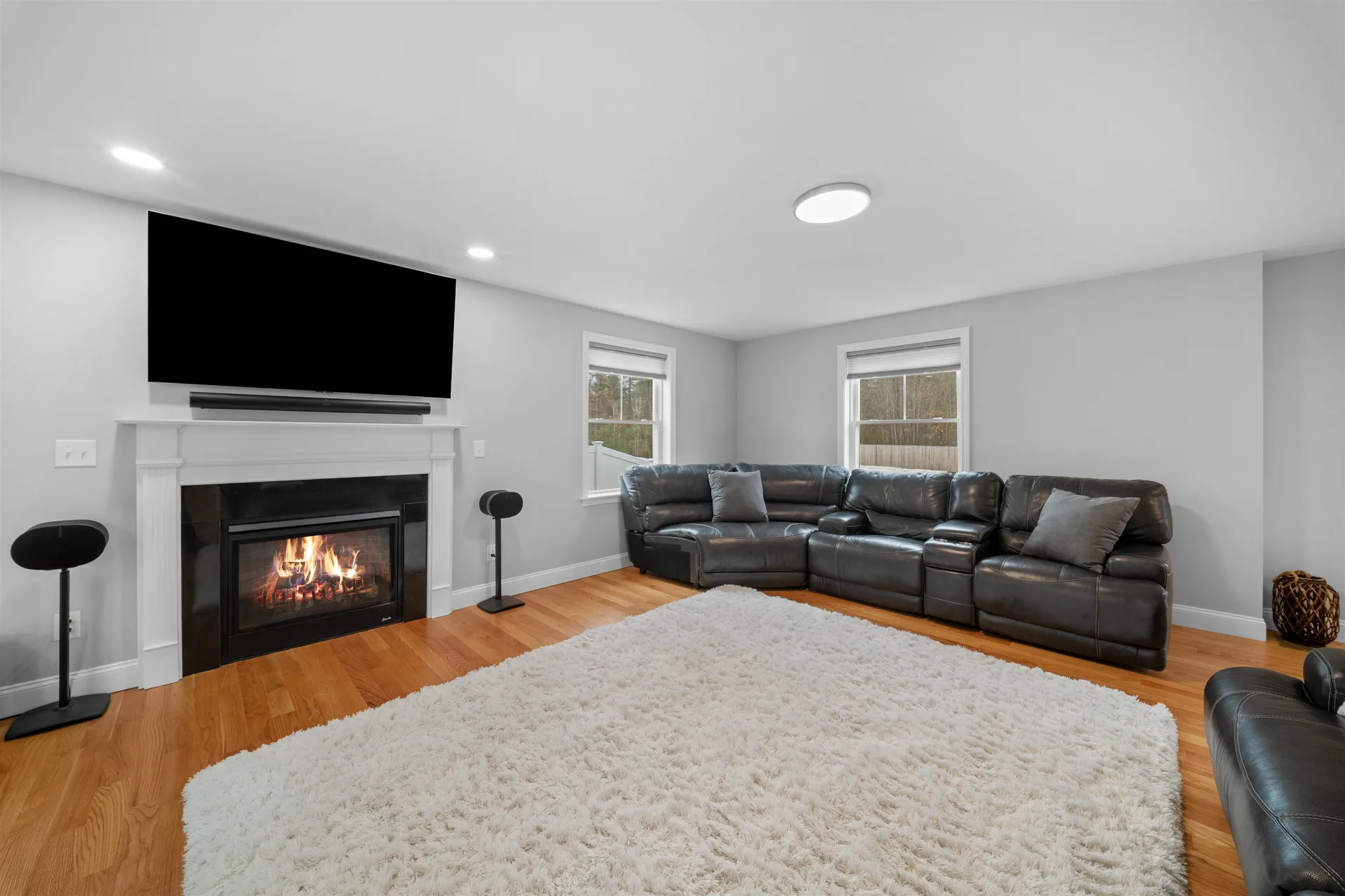 4 Lorelai Way Nashua NH 03062