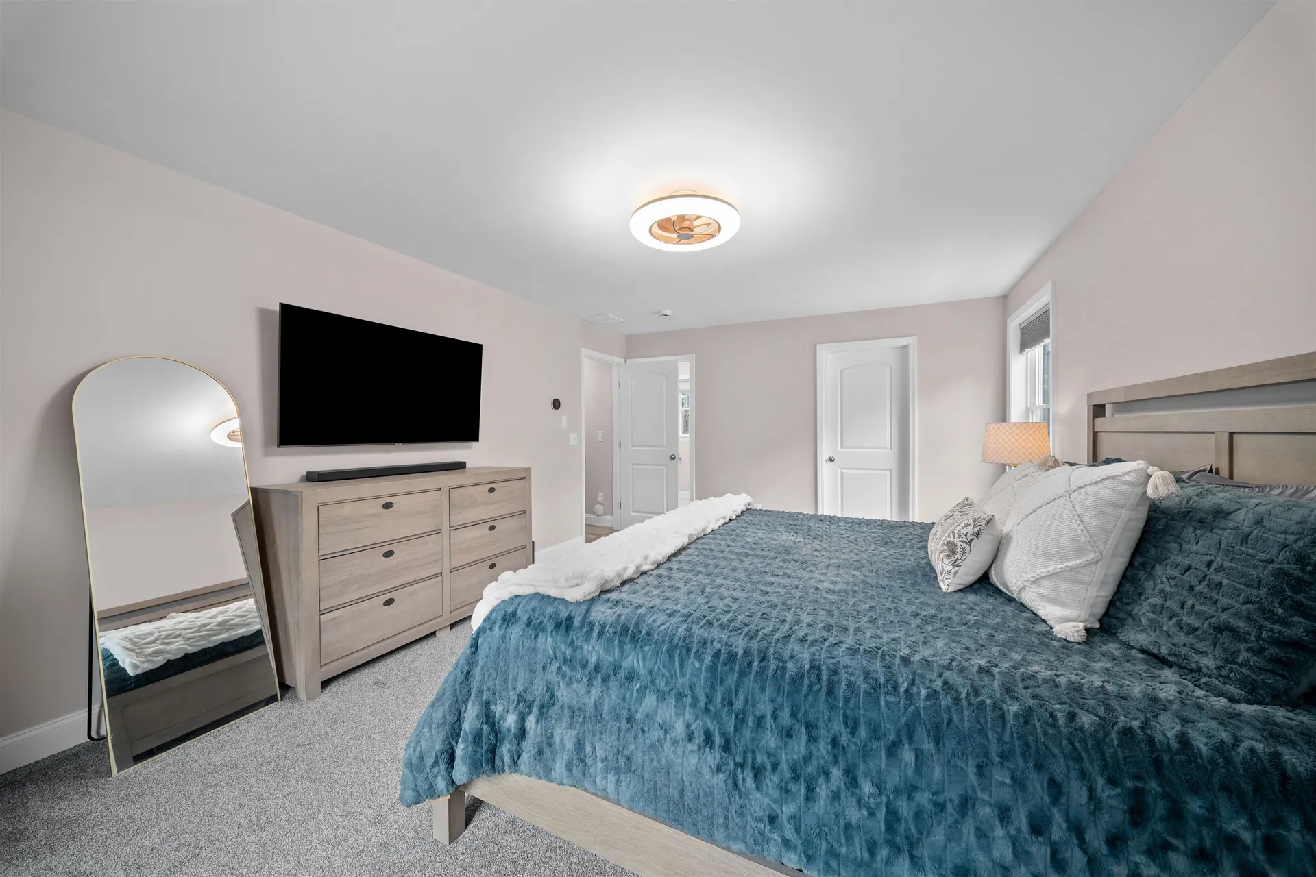 4 Lorelai Way Nashua NH 03062