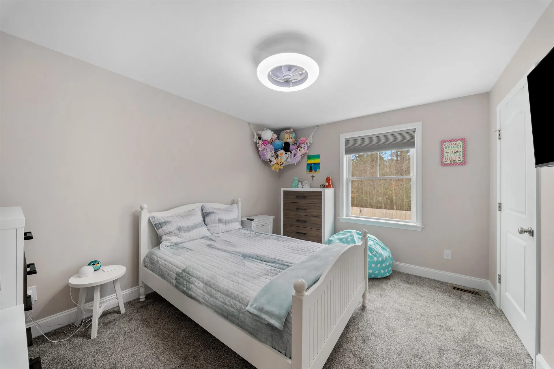 4 Lorelai Way Nashua NH 03062