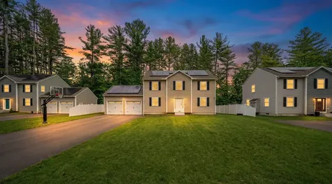 4 Lorelai Way Nashua NH 03062