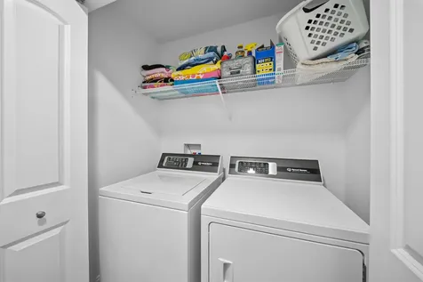 4 Lorelai Way Nashua NH 03062