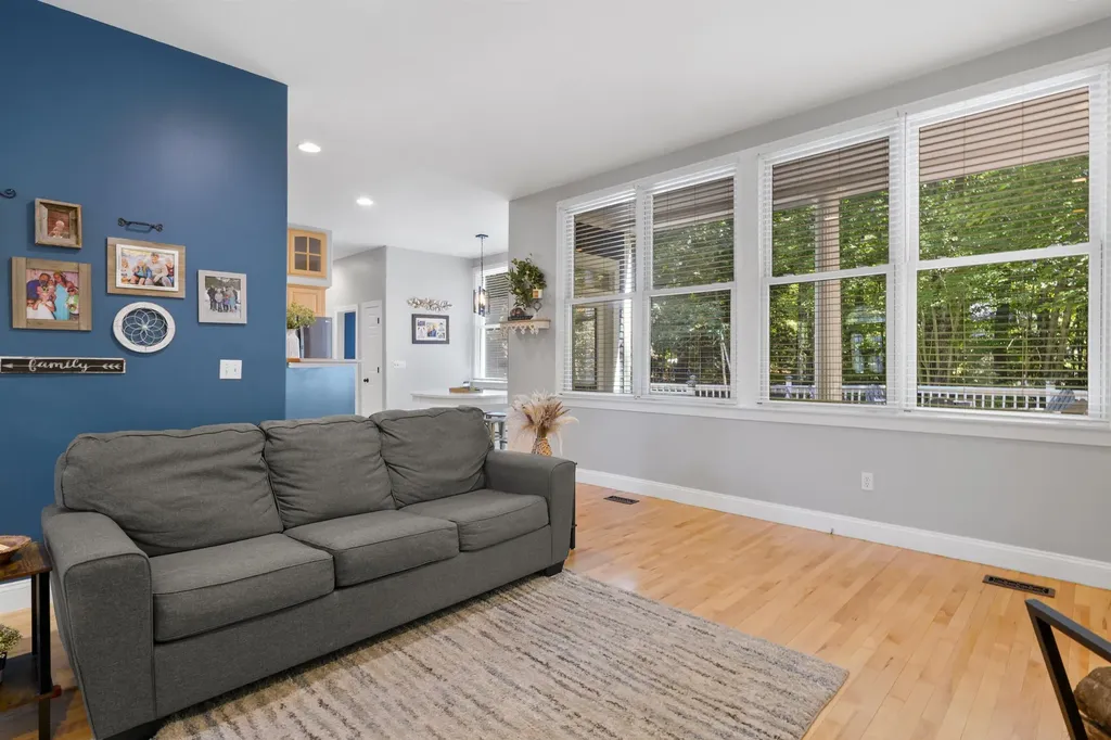 1 Deer Track Lane Concord NH 03301