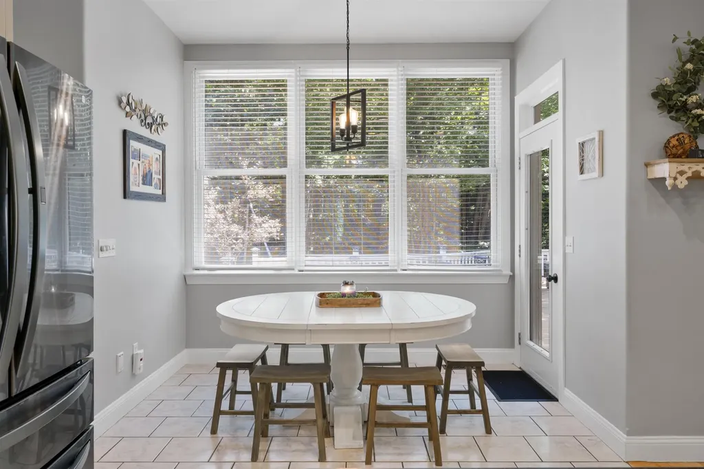 1 Deer Track Lane Concord NH 03301