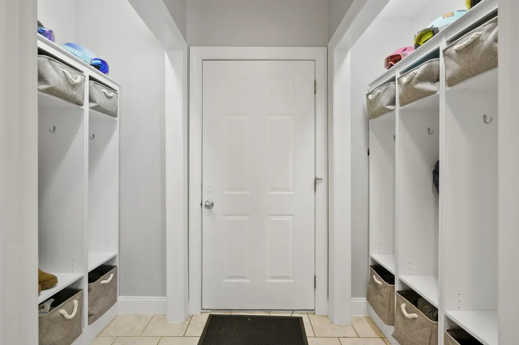 1 Deer Track Lane Concord NH 03301