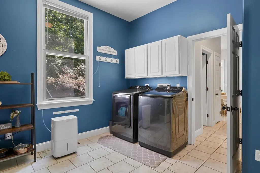 1 Deer Track Lane Concord NH 03301