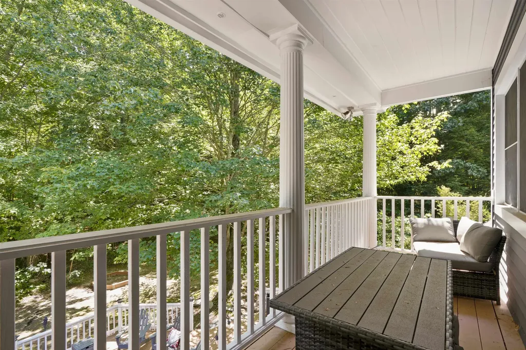 1 Deer Track Lane Concord NH 03301