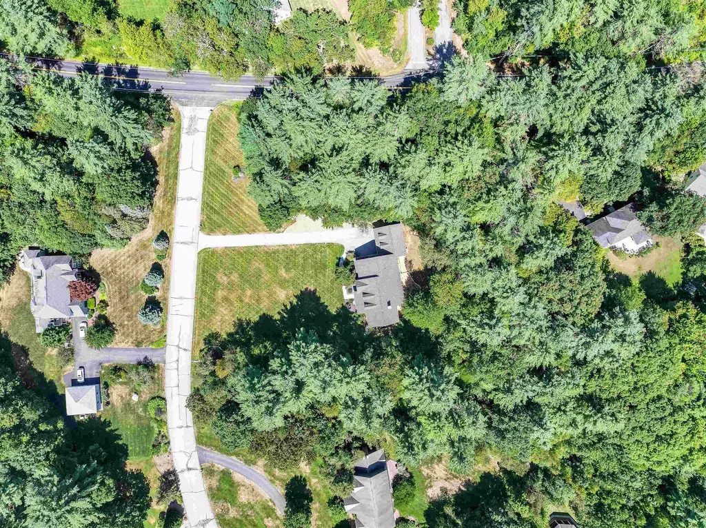 1 Deer Track Lane Concord NH 03301