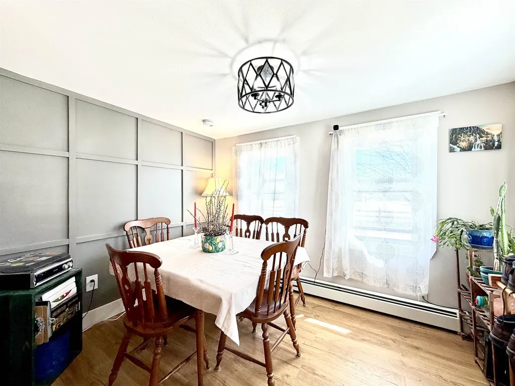 12 Lawn Avenue Rochester NH 03867
