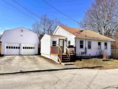 12 Lawn Avenue Rochester NH 03867