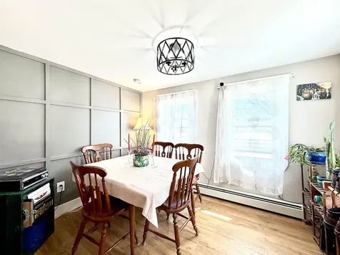 12 Lawn Avenue Rochester NH 03867