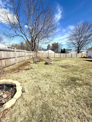 12 Lawn Avenue Rochester NH 03867