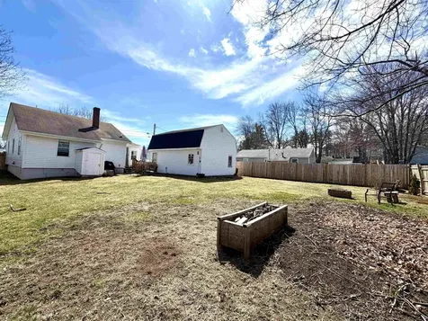 12 Lawn Avenue Rochester NH 03867