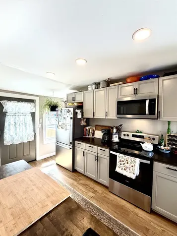 12 Lawn Avenue Rochester NH 03867