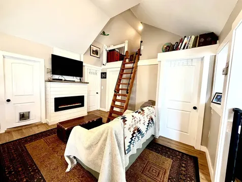 12 Lawn Avenue Rochester NH 03867