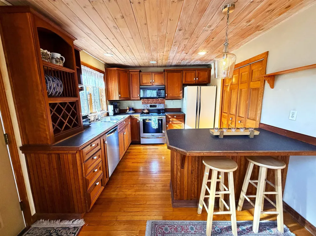 14 Smoke Street Barrington NH 03825