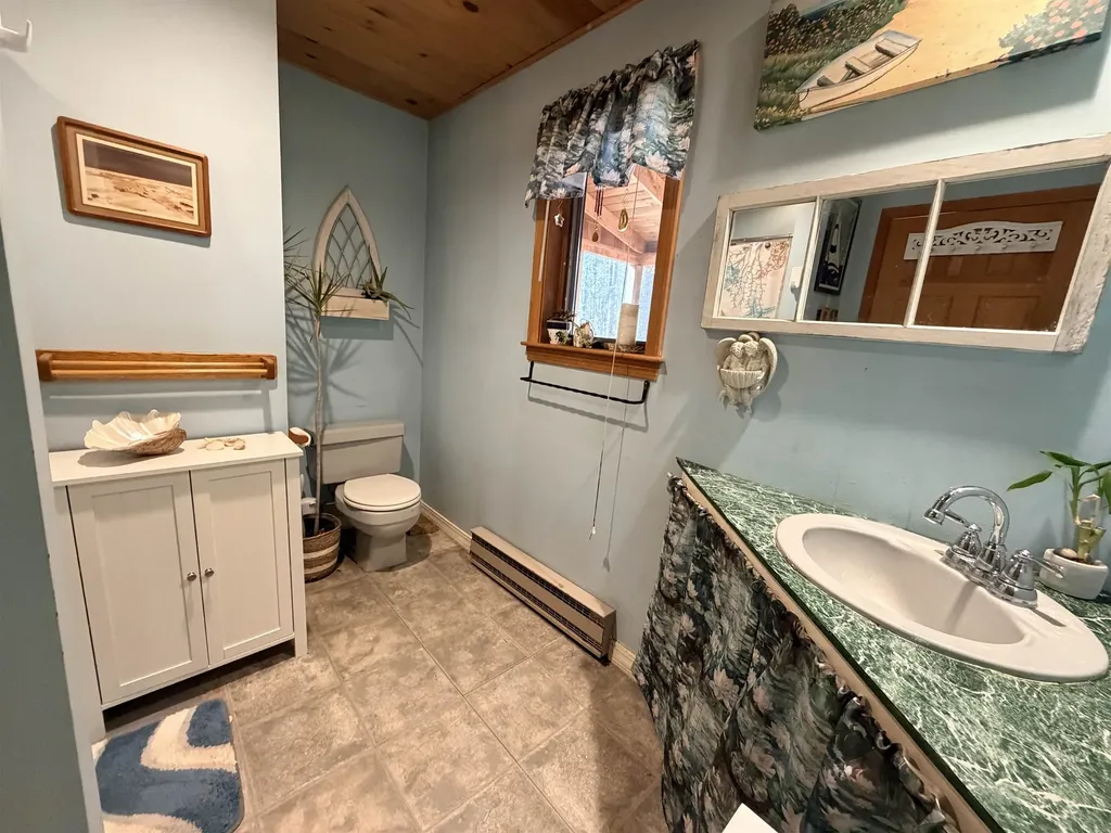 14 Smoke Street Barrington NH 03825