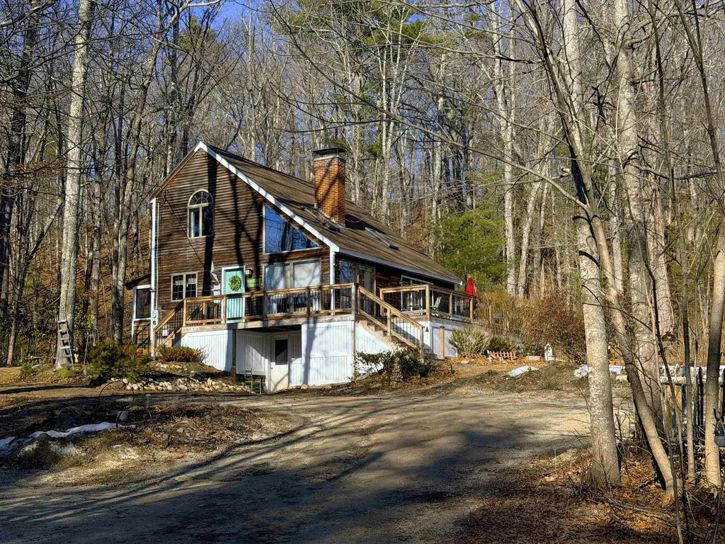 14 Smoke Street Barrington NH 03825