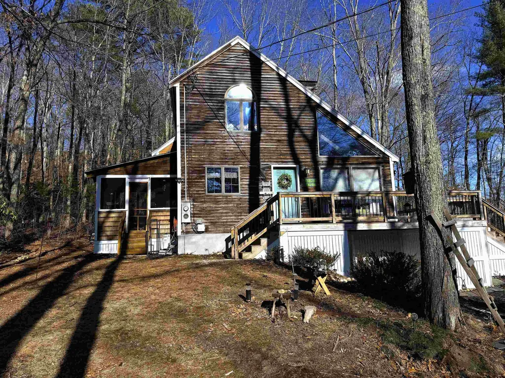 14 Smoke Street Barrington NH 03825