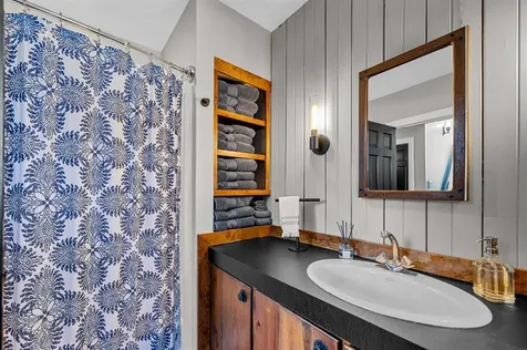 764 Upper Sparrow Hawk Road Rochester VT 05767