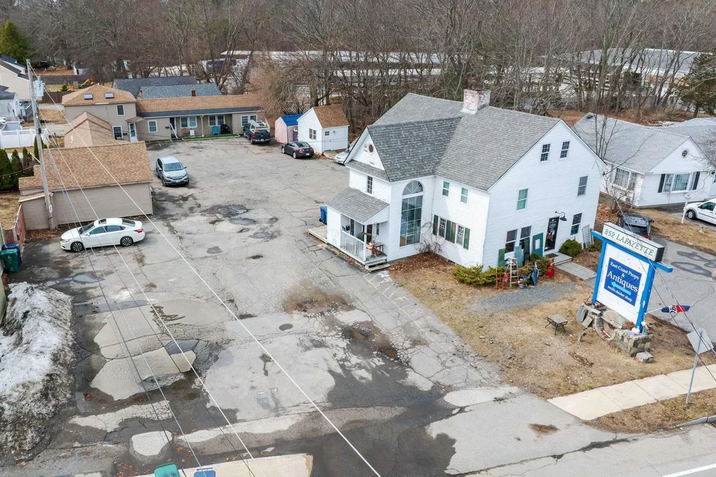 852 Lafayette Road Hampton NH 03842