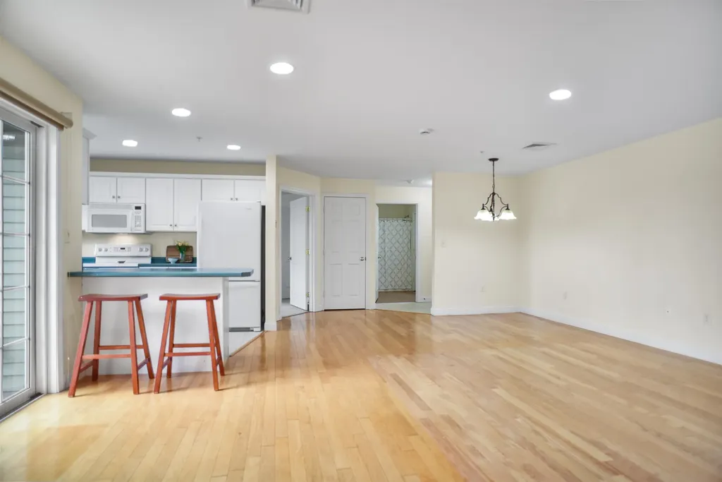 59 Cluff Road Salem NH 03079