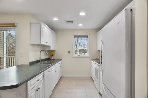 59 Cluff Road Salem NH 03079