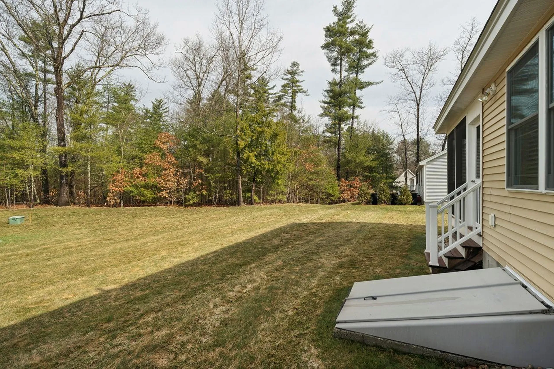 11 Castle Court Kingston NH 03848