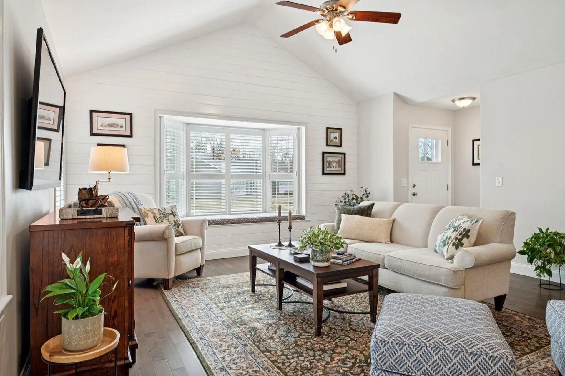 11 Castle Court Kingston NH 03848