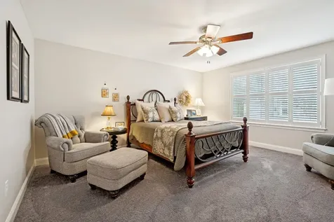 11 Castle Court Kingston NH 03848