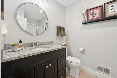 11 Castle Court Kingston NH 03848