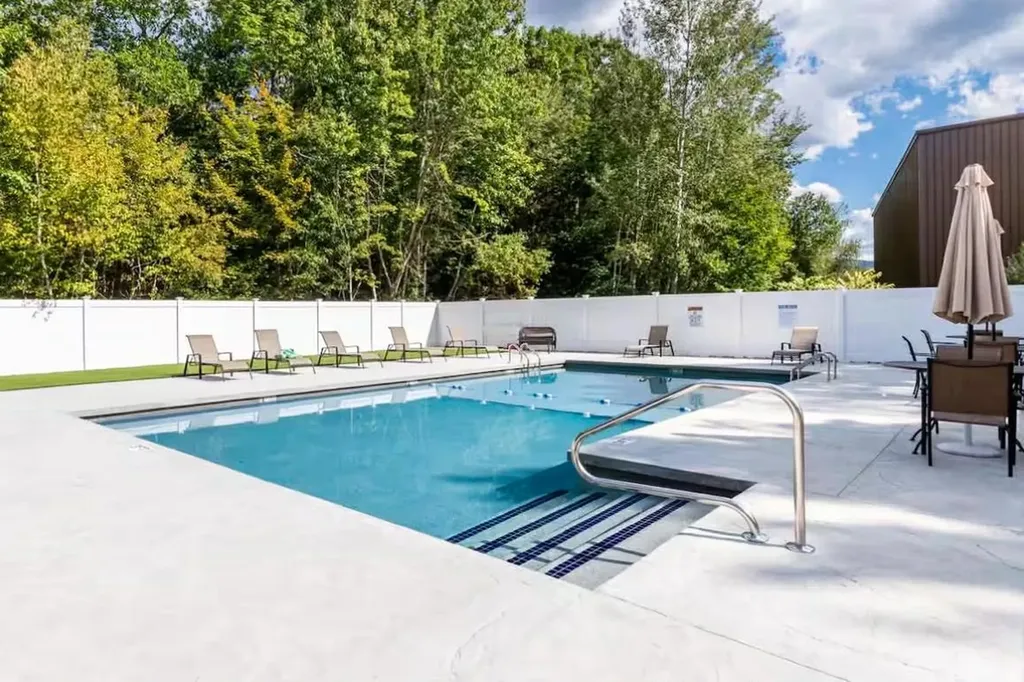115 Weirs Road Gilford NH 03249