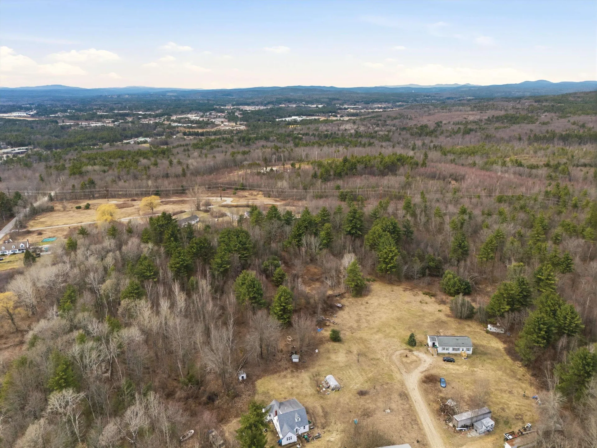 629 635 Fourth Range Road Pembroke NH 03275