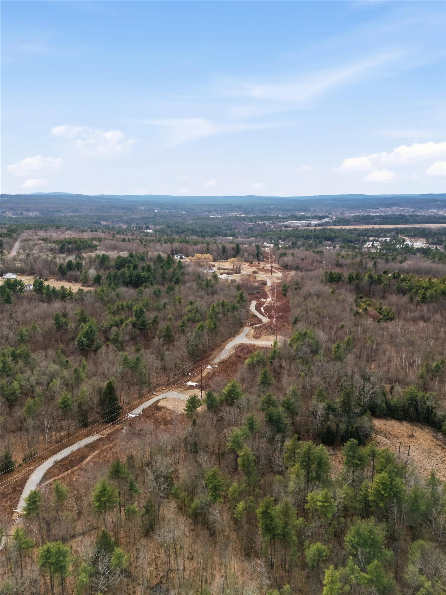 629 635 Fourth Range Road Pembroke NH 03275