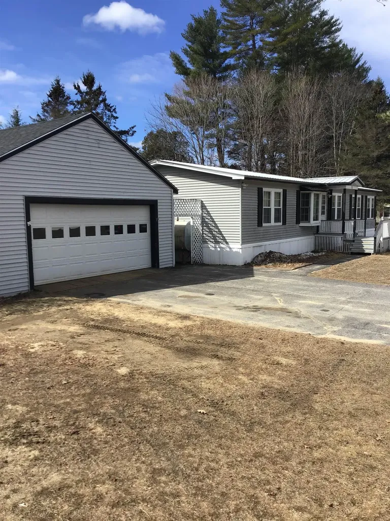 5 Brookside Drive Plymouth NH 03264