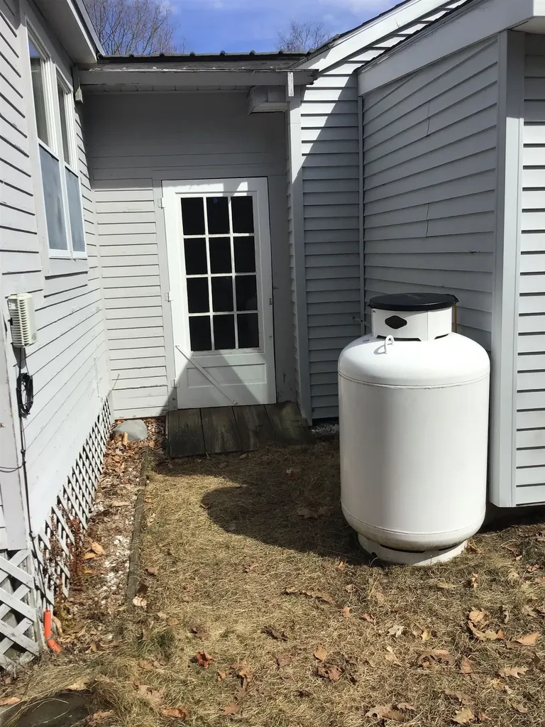 5 Brookside Drive Plymouth NH 03264