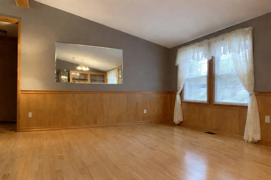 5 Brookside Drive Plymouth NH 03264