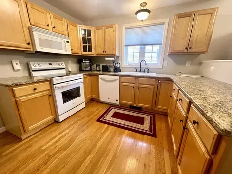 10 Absalom Lane Hollis NH 03049