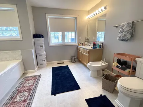 10 Absalom Lane Hollis NH 03049