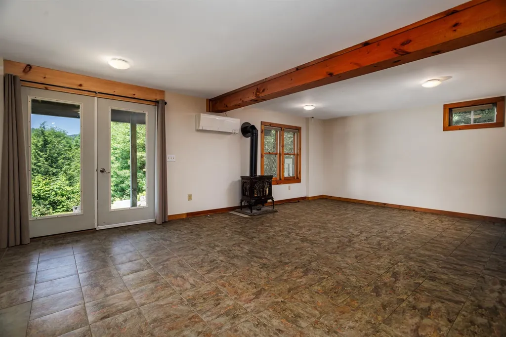 198 East Hill Road Wardsboro VT 05355