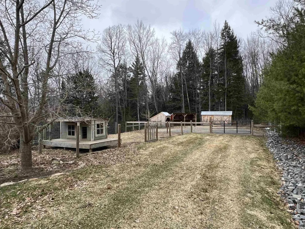 198 East Hill Road Wardsboro VT 05355