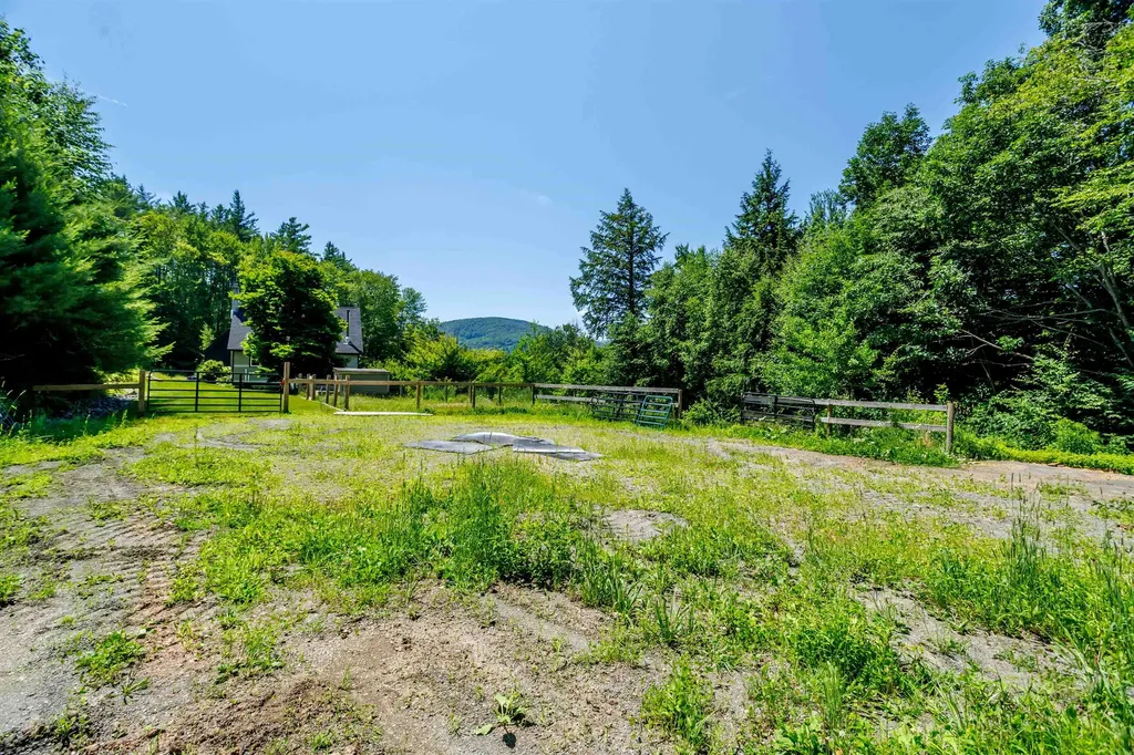 198 East Hill Road Wardsboro VT 05355