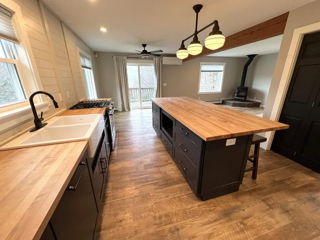 198 East Hill Road Wardsboro VT 05355