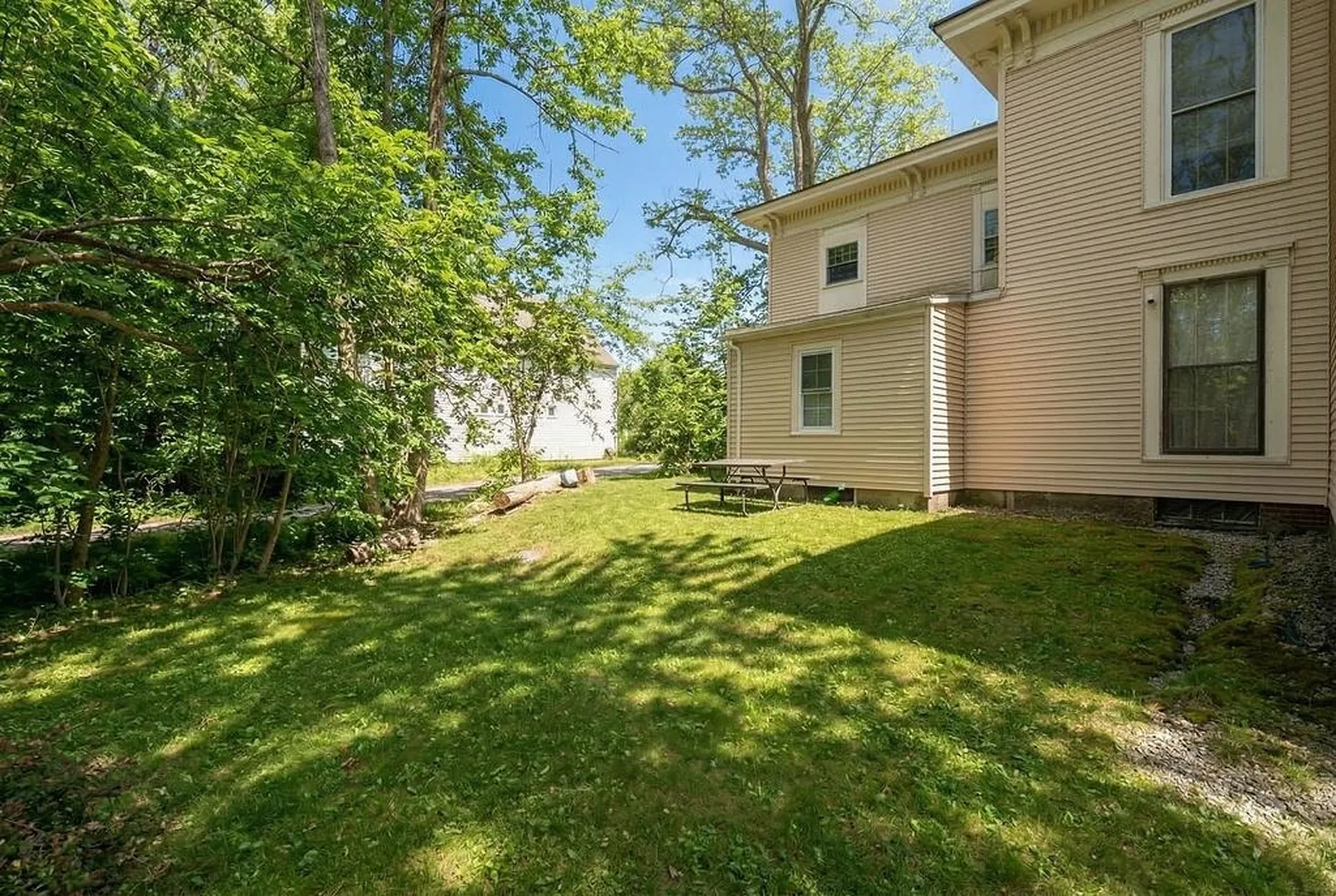 223 High Street Somersworth NH 03878