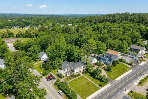 223 High Street Somersworth NH 03878