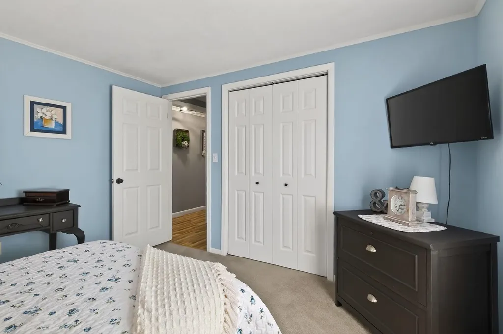 23 Birchwood Avenue Rochester NH 03867