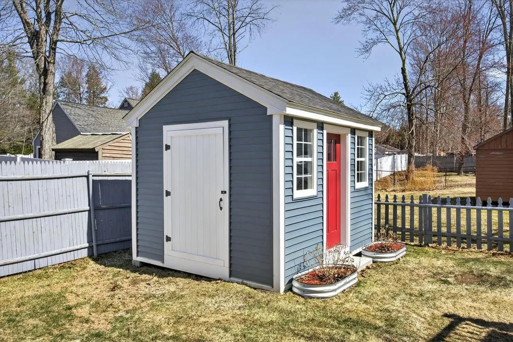 23 Birchwood Avenue Rochester NH 03867