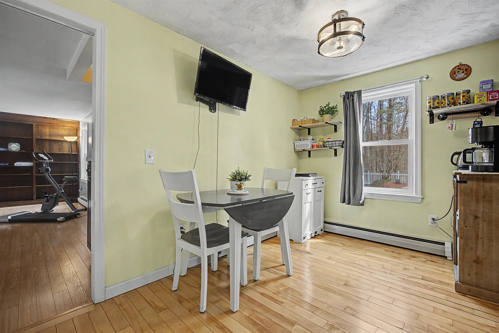37 Mcgettigan Road Milford NH 03055